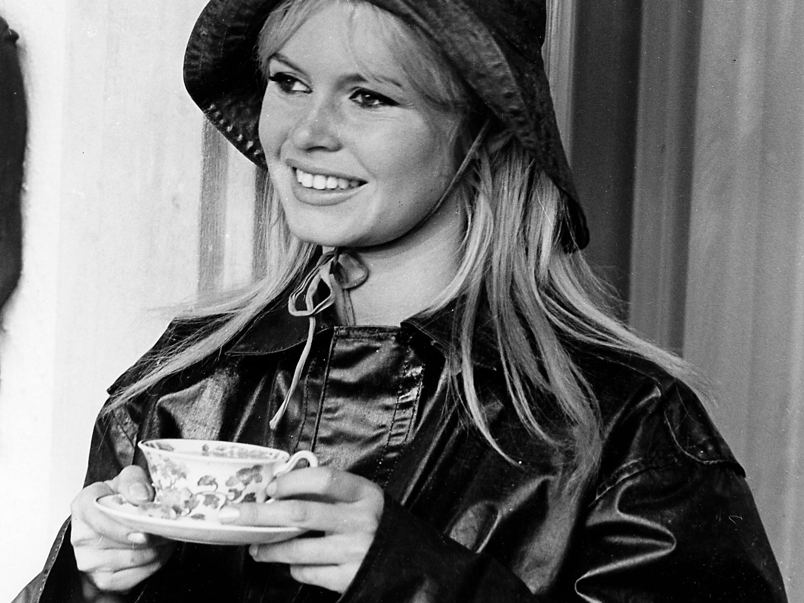 Las ‘infusiones’ que antes bebías y ahora son los ingredientes cosméticos más deseados