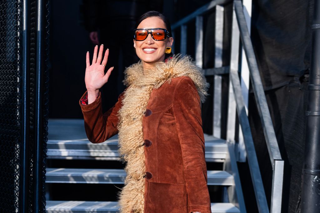 Cinco prendas de ante que se van a convertir en la joya de tu armario